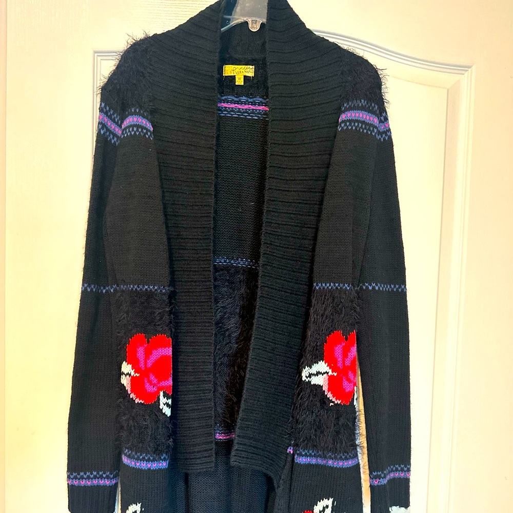 Vera wang sweater